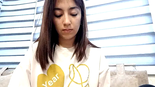 Snapshot of Sofiagreetings chatting on 11/17/25, 05:35 Sofiagreetings online show from 11/17/25, 05:35