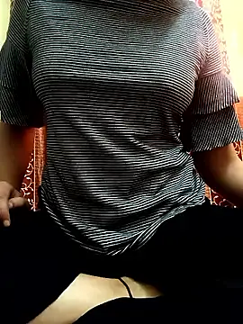 miss kittyy online show from 11/02/25, 09:55