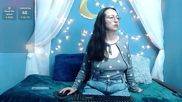 Lauryn Jones online show from 01/09/26, 04:43