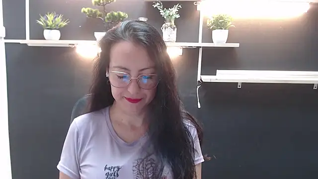 Lauryn Jones online show from 04/08/26, 07:03