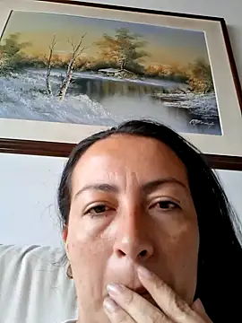 Snapshot of Lauryn_Jones chatting on 05/24/26, 06:02 Lauryn Jones online show from 05/24/26, 06:02