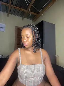 MiyaXo2 online show from 04/12/26, 06:57