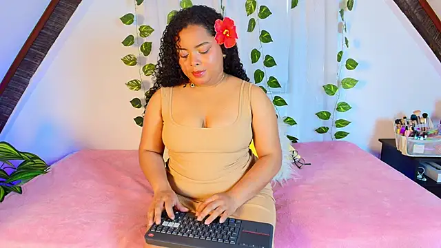 Snapshot of alanaa_gomezz chatting on 05/29/26, 06:39 alanaa gomezz online show from 05/29/26, 06:39