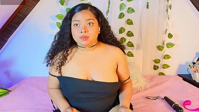 alanaa gomezz online show from 06/23/26, 05:44