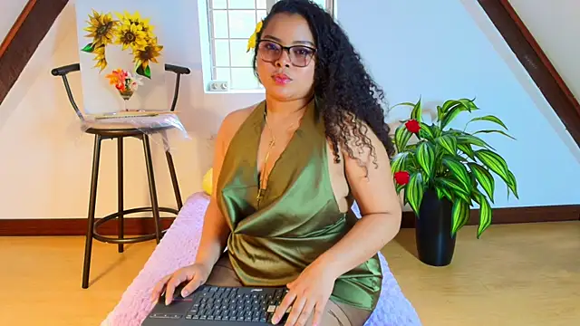 alanaa gomezz online show from 07/09/26, 06:12
