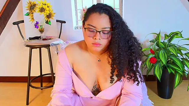 alanaa gomezz online show from 07/25/26, 07:11
