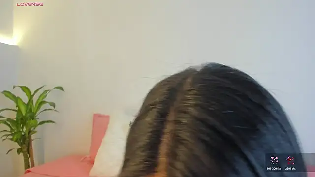  Hanna Williams  online show from 12/04/25, 08:50