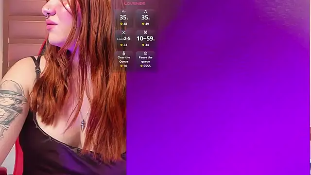 FiorellaRicci  online show from 11/25/25, 01:44