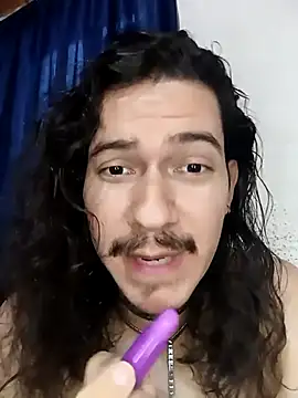 Snapshot of OnixAgata0 chatting on 11/16/25, 10:37 OnixAgata0 online show from 11/16/25, 10:37