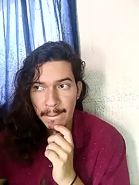 Snapshot of OnixAgata0 chatting on 11/20/25, 03:12 OnixAgata0 online show from 11/20/25, 03:12