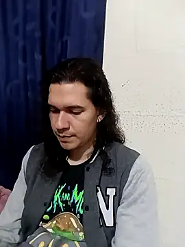 Snapshot of OnixAgata0 chatting on 01/09/26, 03:53 OnixAgata0 online show from 01/09/26, 03:53