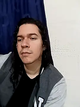 Snapshot of OnixAgata0 chatting on 01/11/26, 01:43 OnixAgata0 online show from 01/11/26, 01:43