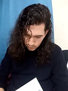 Snapshot of OnixAgata0 chatting on 02/21/26, 01:17 OnixAgata0 online show from 02/21/26, 01:17