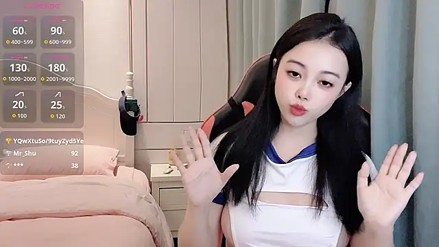 Snapshot of BvBver chatting on 11/07/25, 03:12 BvBver online show from 11/07/25, 03:12