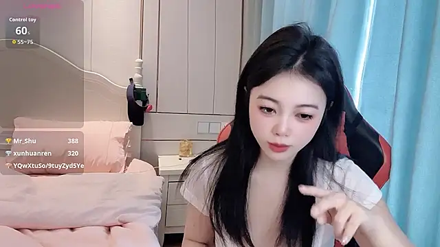 Snapshot of BvBver chatting on 11/09/25, 04:11 BvBver online show from 11/09/25, 04:11