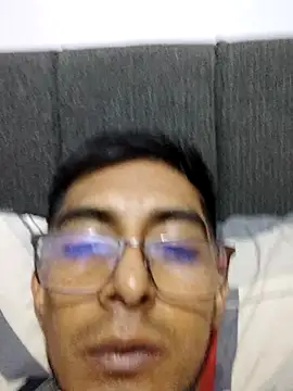 Snapshot of Jonathan198712 chatting on 11/01/25, 09:33 Jonathan198712 online show from 11/01/25, 09:33