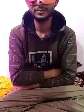 Snapshot of baby_Cpl21 chatting on 12/20/25, 11:56 baby Cpl21 online show from 12/20/25, 11:56