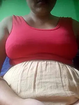 Snapshot of Tina_250 chatting on 05/02/26, 03:22 Tina 250 online show from 05/02/26, 03:22