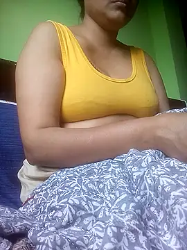 Snapshot of Tina_250 chatting on 05/14/26, 10:33 Tina 250 online show from 05/14/26, 10:33