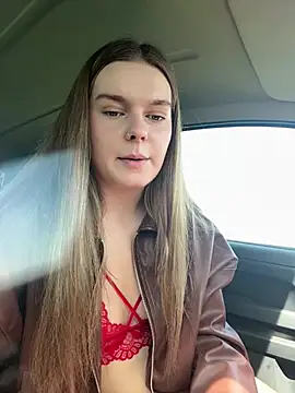 LisaFreierxx online show from 05/03/26, 10:10
