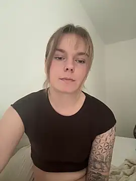 Snapshot of LisaFreierxx chatting on 06/03/26, 03:17 LisaFreierxx online show from 06/03/26, 03:17