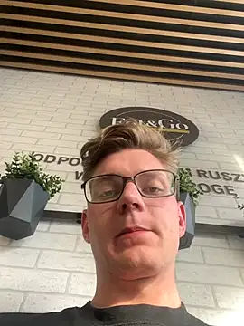 Niesmialyy online show from 11/01/25, 01:13