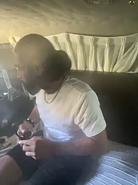 Dave 5518 online show from 04/24/26, 08:44