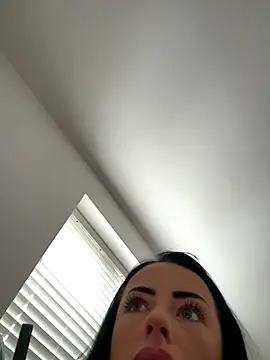 Bethrae25 online show from 11/28/25, 02:20