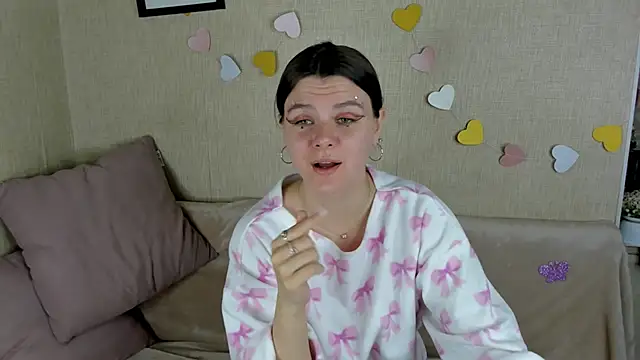 Zorianaa online show from 04/14/26, 08:37