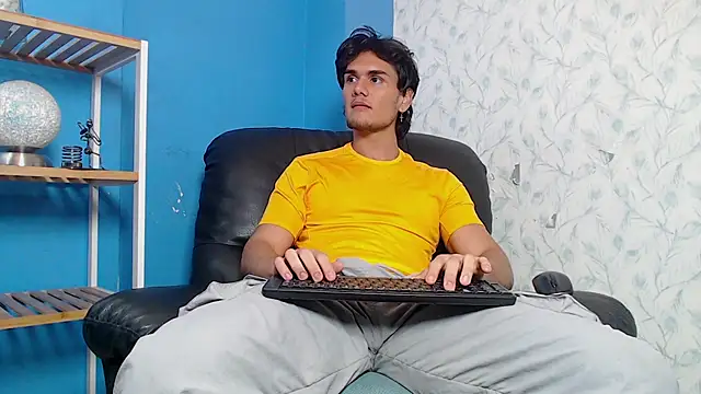 James Morrisonm online show from 04/21/26, 01:39