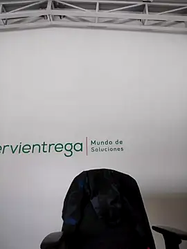 Snapshot of Andy-ss chatting on 11/01/25, 04:53 Andy-ss online show from 11/01/25, 04:53