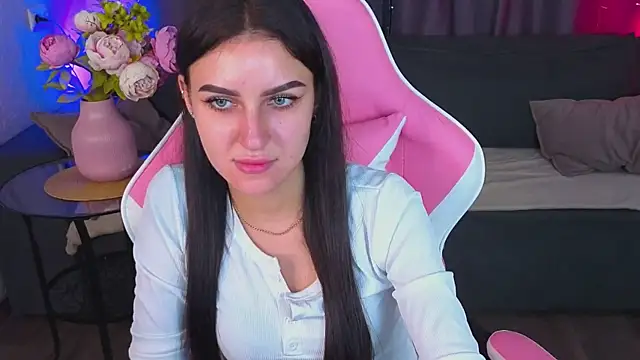 Snapshot of Katrin_Mur chatting on 11/05/25, 03:34 Katrin Mur online show from 11/05/25, 03:34