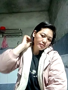 Snapshot of keng-keng chatting on 11/02/25, 10:34 keng-keng online show from 11/02/25, 10:34