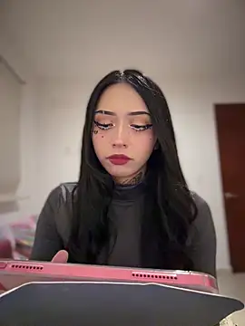 JIORYOvO online show from 04/21/26, 03:13