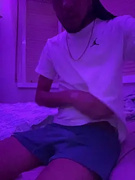 Snapshot of manuelrde chatting on 11/04/25, 01:32 manuelrde online show from 11/04/25, 01:32