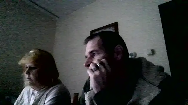 Snapshot of paulus52 chatting on 11/14/25, 08:13 paulus52 online show from 11/14/25, 08:13