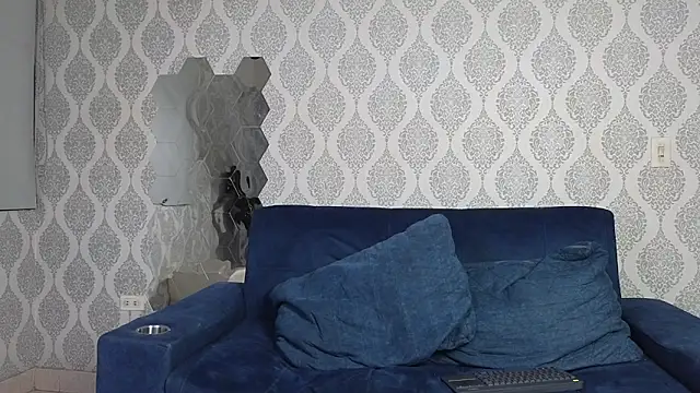 Boy savoy online show from 11/23/25, 07:41