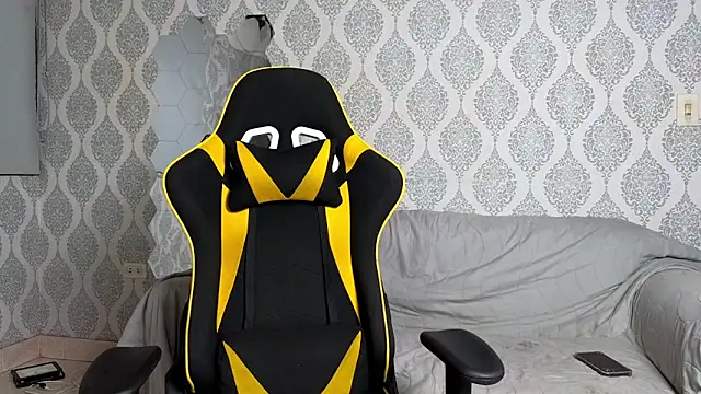 Boy savoy online show from 12/01/25, 07:24