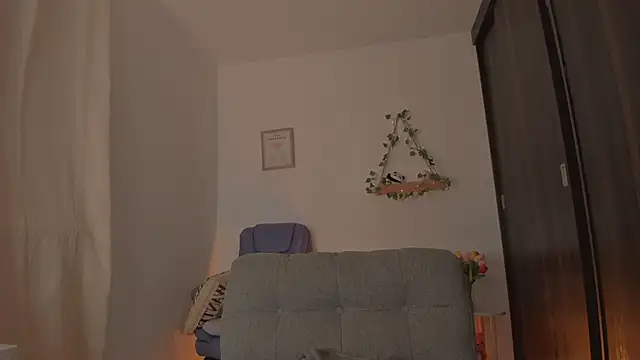 bergmanamii online show from 04/21/26, 01:42