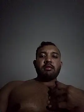 Snapshot of Piggyboy119 chatting on 11/02/25, 06:21 Piggyboy119 online show from 11/02/25, 06:21