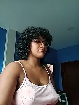 Lauren0202 online show from 06/08/26, 01:44