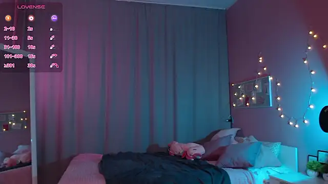 Adria Arjona online show from 03/14/26, 07:36