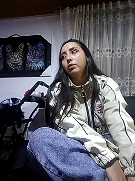 naughtygoddesss  online show from 12/20/25, 07:15