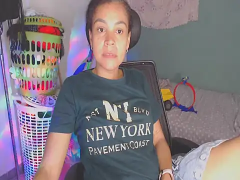 shayna cute online show from 06/29/26, 01:23