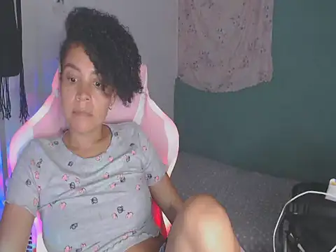 shayna cute online show from 07/11/26, 11:50