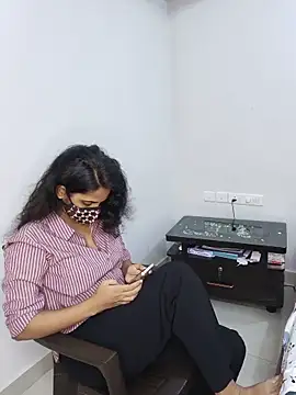 Snapshot of ITZ_GURU chatting on 06/11/26, 03:32 ITZ GURU online show from 06/11/26, 03:32