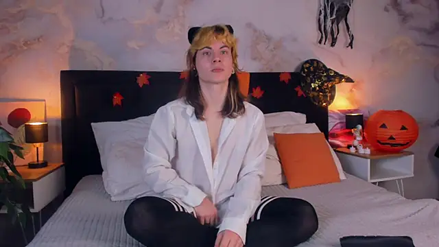 MattMarnee online show from 11/07/25, 12:27