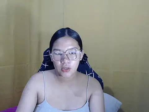 Snapshot of hotsexyreb chatting on 03/19/26, 02:37 hotsexyreb online show from 03/19/26, 02:37