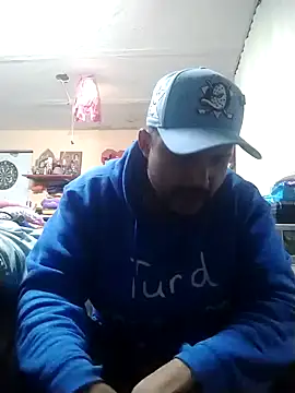 Snapshot of KARNEs24666 chatting on 11/24/25, 11:10 KARNEs24666 online show from 11/24/25, 11:10