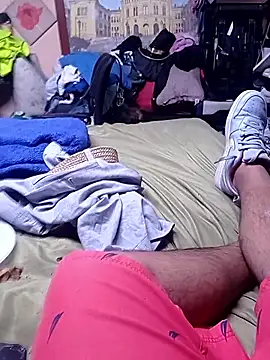 Snapshot of KARNEs24666 chatting on 01/05/26, 08:01 KARNEs24666 online show from 01/05/26, 08:01